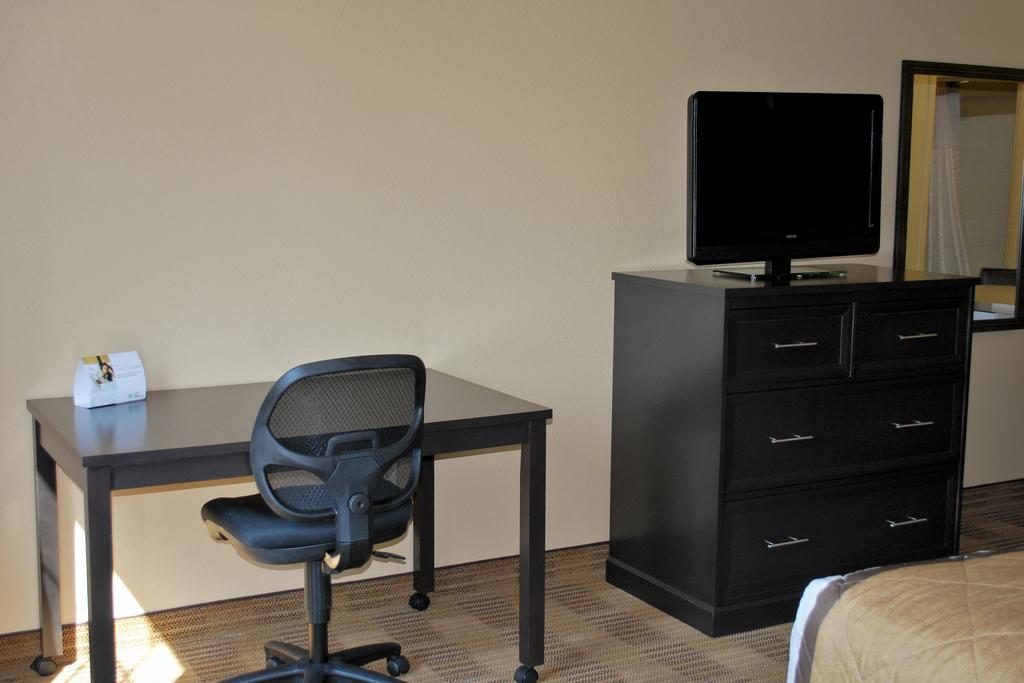 Extended Stay America Select Suites - Chicago - Westmont - Oak Brook מראה חיצוני תמונה