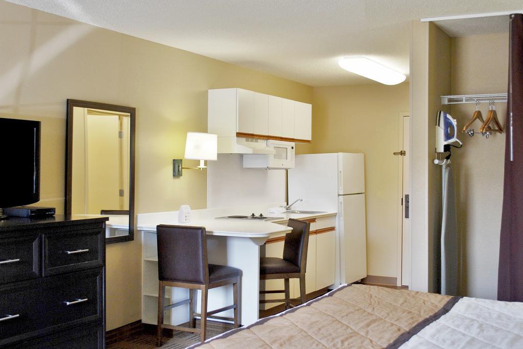 Extended Stay America Select Suites - Chicago - Westmont - Oak Brook מראה חיצוני תמונה