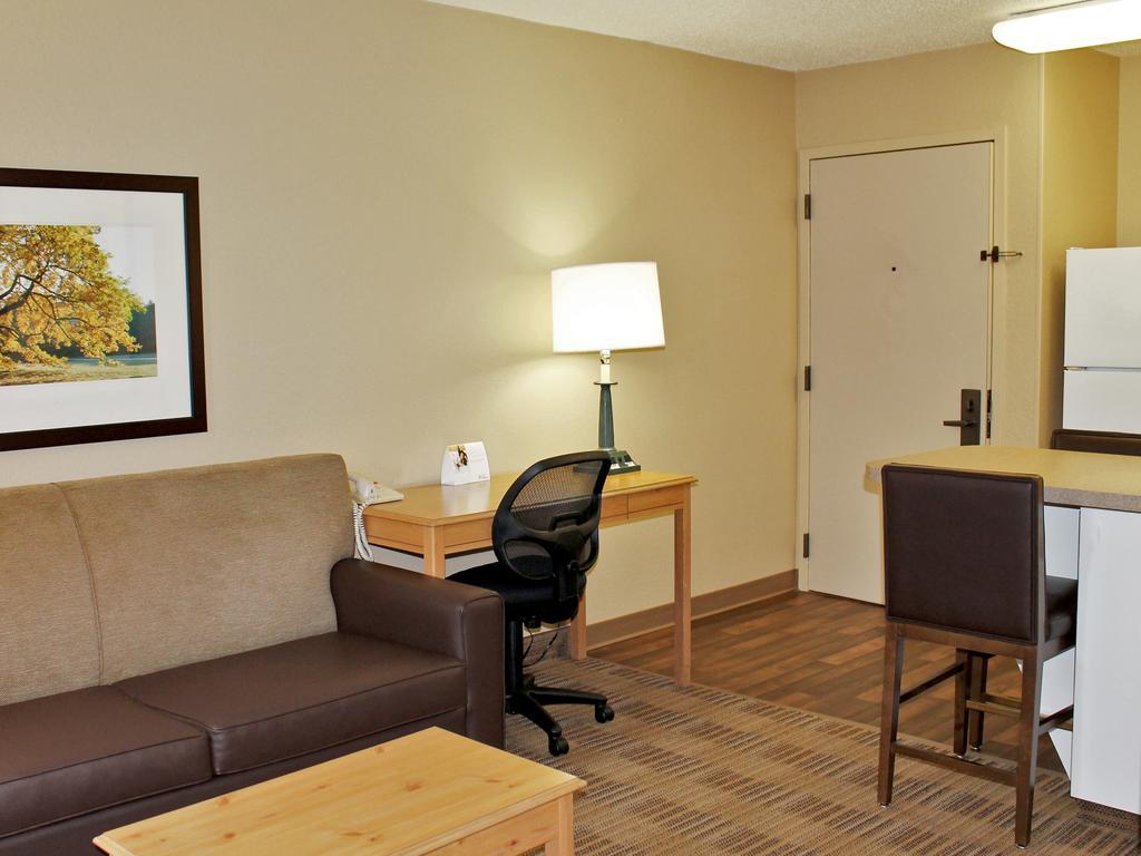 Extended Stay America Select Suites - Chicago - Westmont - Oak Brook מראה חיצוני תמונה